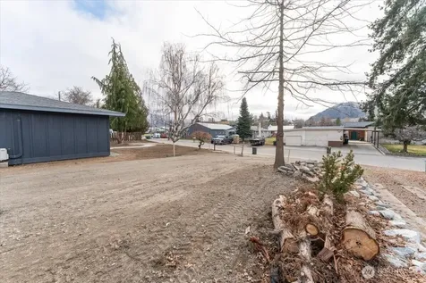 919 E Johnson(lot 11) Avenue Chelan WA 98816