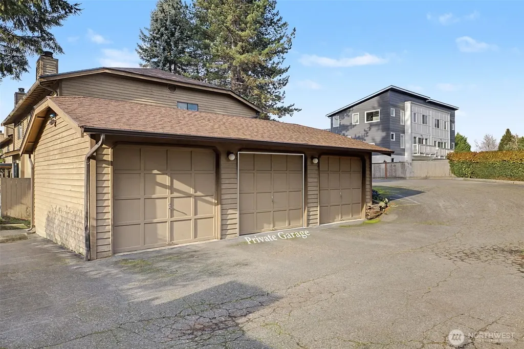 8013 NE 177th Court Kenmore WA 98028