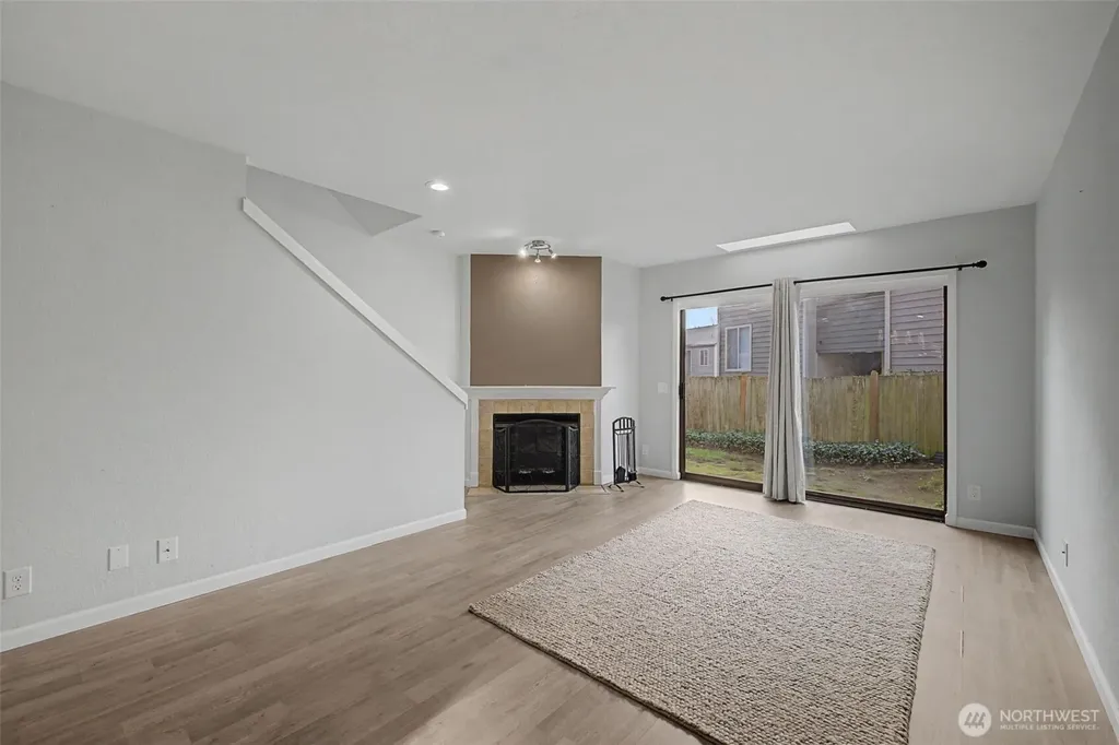 8013 NE 177th Court Kenmore WA 98028