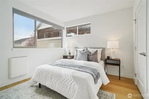 917 NW 52nd Street Seattle WA 98107