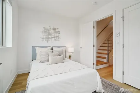 917 NW 52nd Street Seattle WA 98107