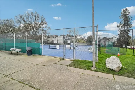 917 NW 52nd Street Seattle WA 98107