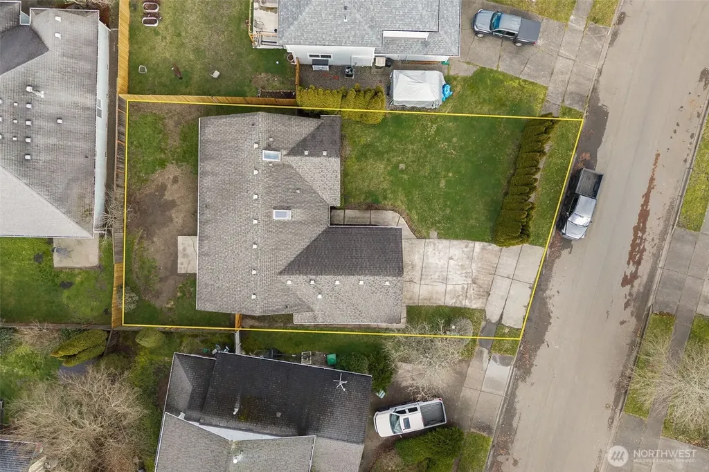 5603 James Street SE Lacey WA 98513