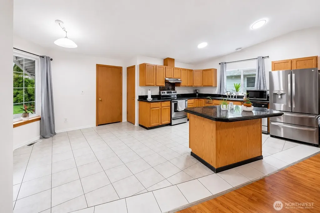 5603 James Street SE Lacey WA 98513