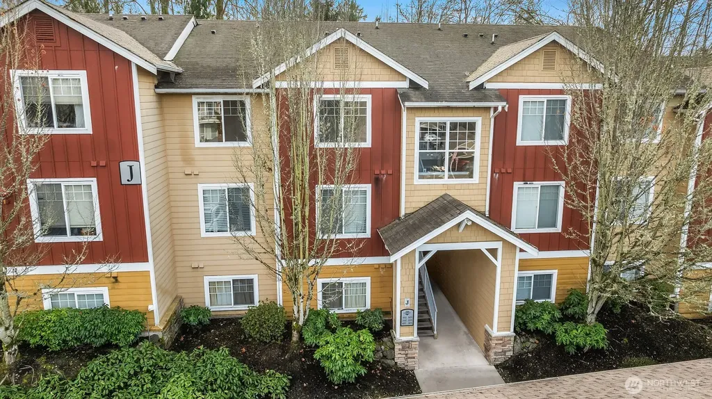 710 240th Way SE Sammamish WA 98074