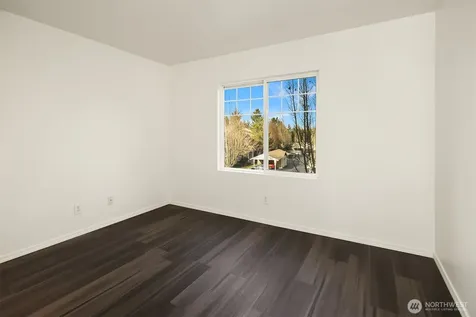 710 240th Way SE Sammamish WA 98074