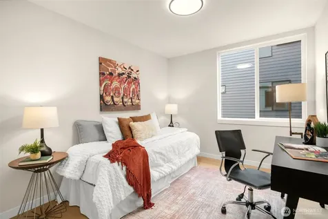 1123 10th Avenue E Seattle WA 98102