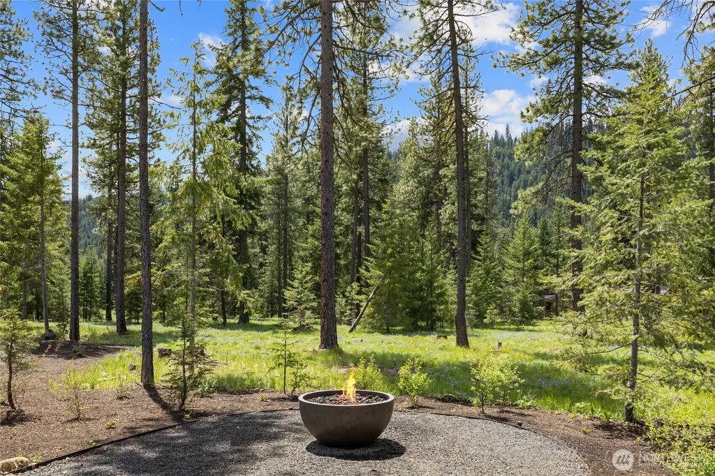 971 Domerie Park Loop Cle Elum WA 98922