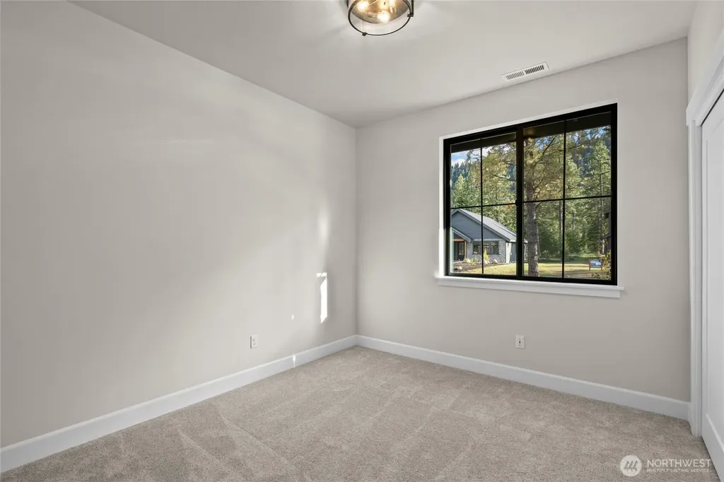 1000 Domerie Park Loop Cle Elum WA 98922