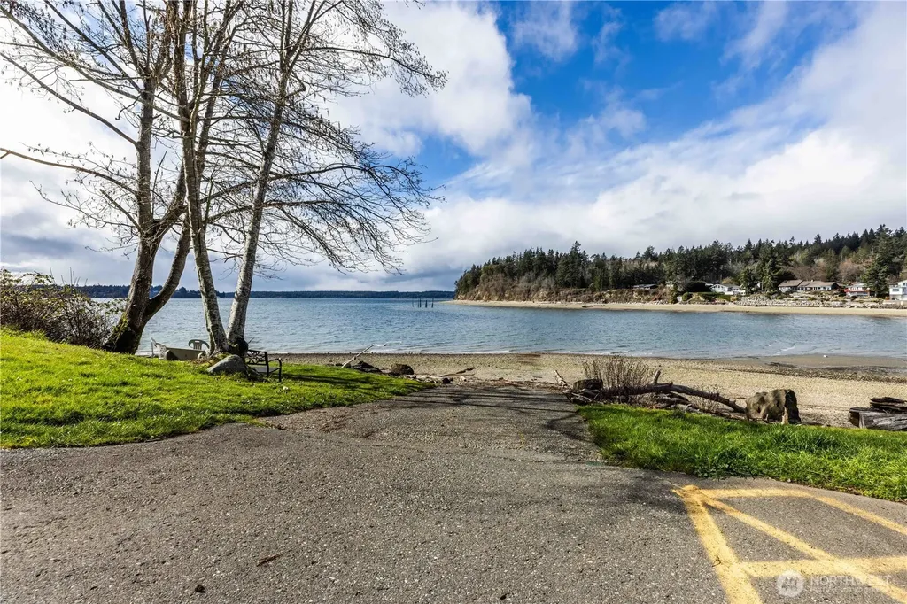 8308 176th Avenue Ct SW Longbranch WA 98351