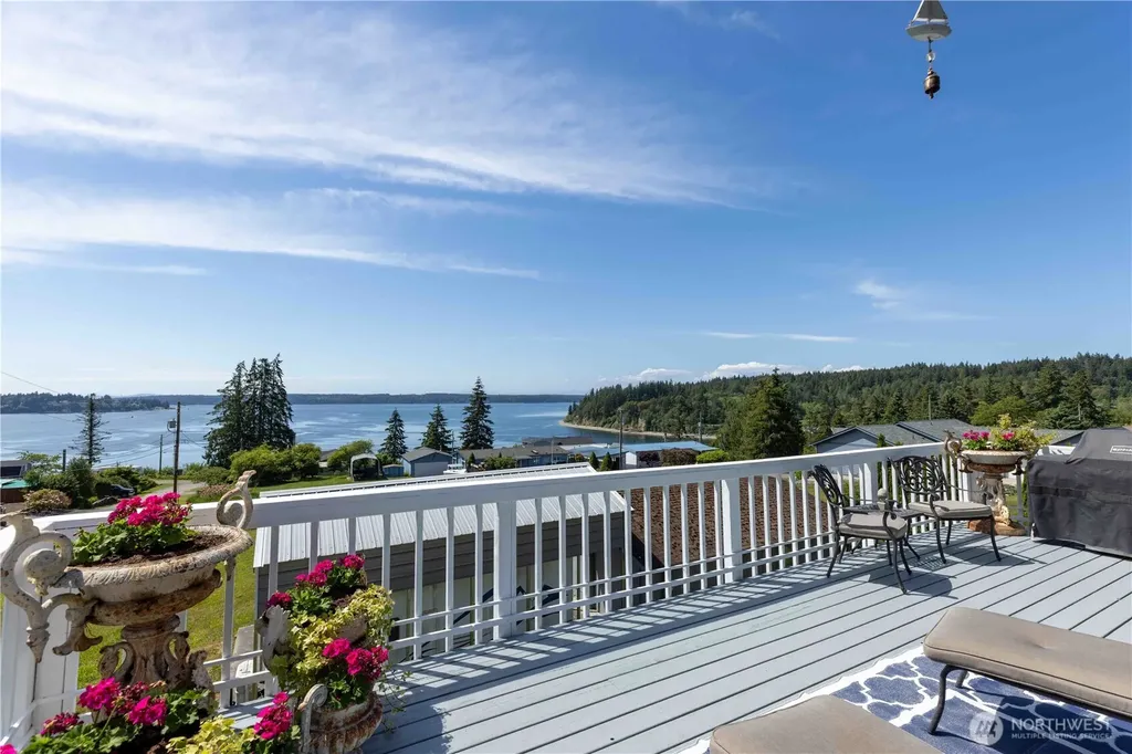8308 176th Avenue Ct SW Longbranch WA 98351