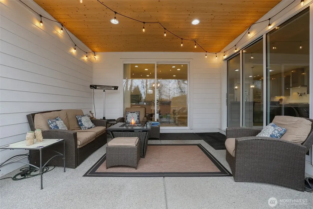 2403 12th Street Pl SW Puyallup WA 98373