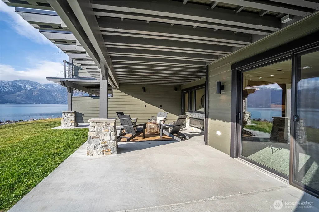 1 Yacinde Court Manson WA 98831