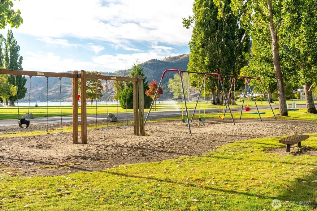 1 Yacinde Court Manson WA 98831