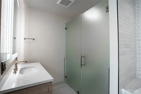 1 Yacinde Court Manson WA 98831
