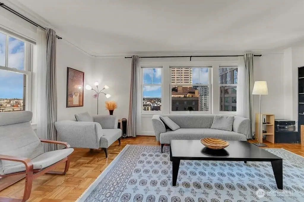 1017 Minor Avenue Seattle WA 98104