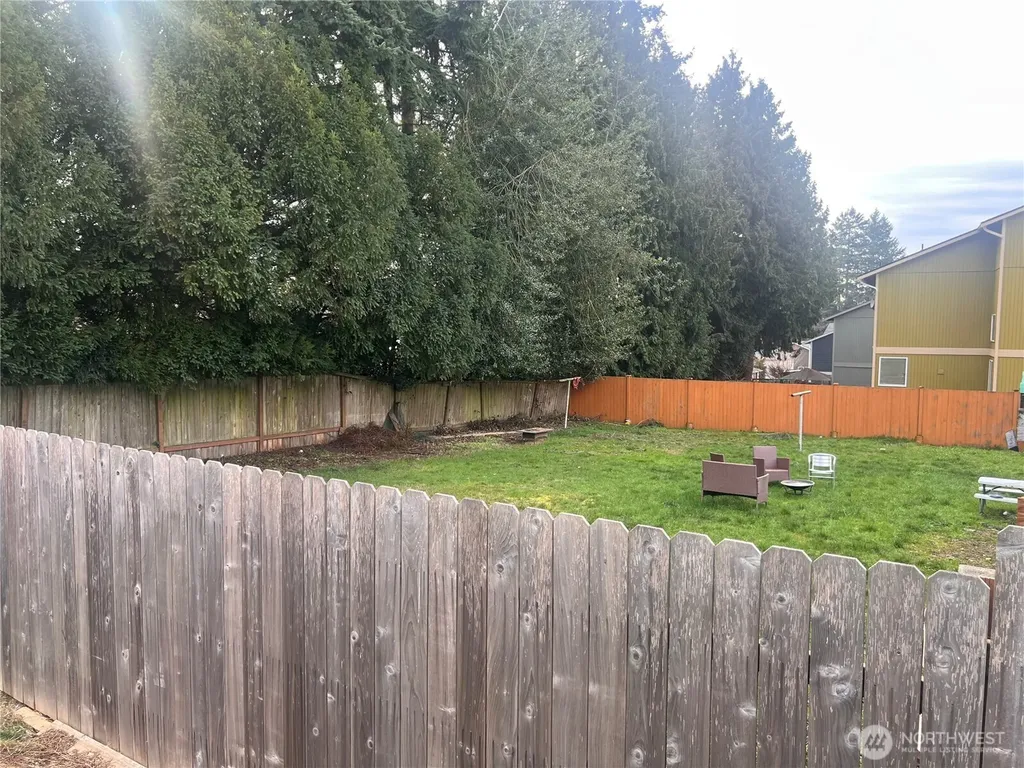 9725 S 244th Place Kent WA 98030