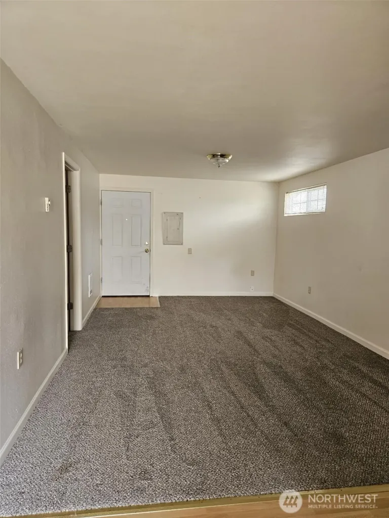2227 Washington Street Shelton WA 98584