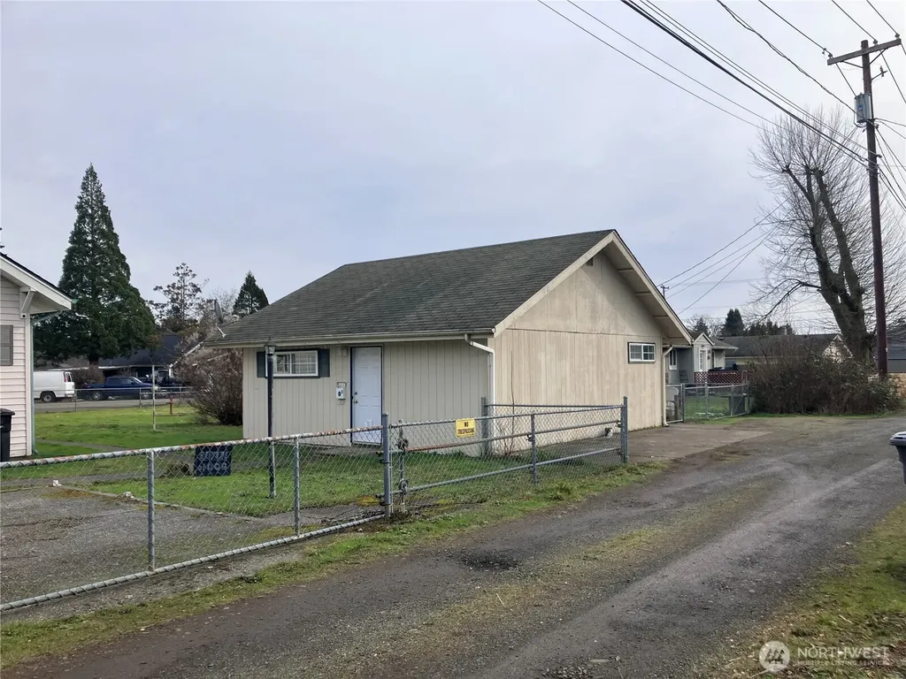 2227 Washington Street Shelton WA 98584