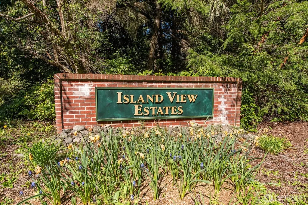 9999 N Breakerpoint Place Port Angeles WA 98363