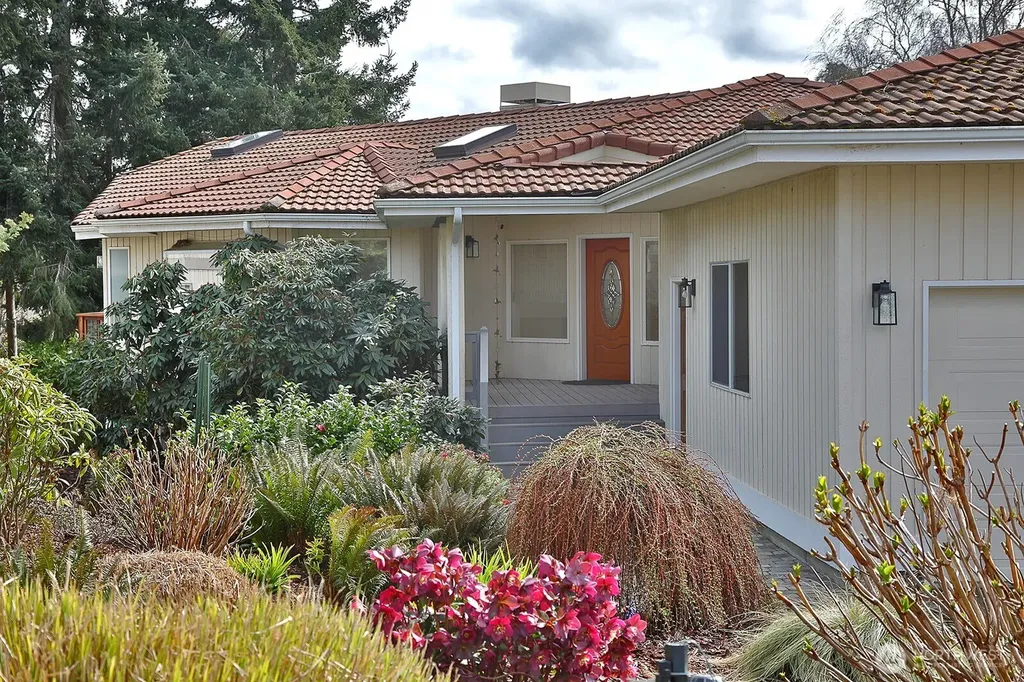 5663 Lenz Place Langley WA 98260
