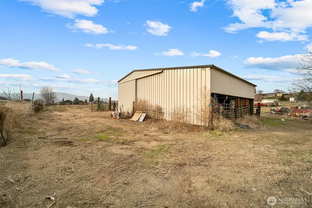 608 N Nester Court East Wenatchee WA 98802
