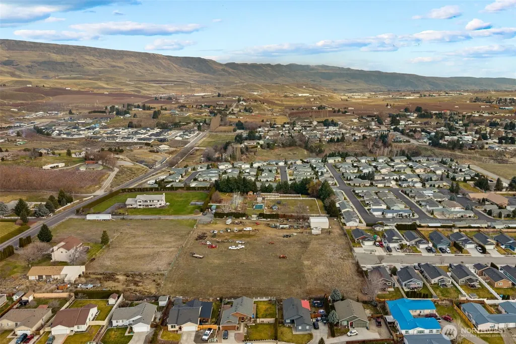 608 N Nester Court East Wenatchee WA 98802