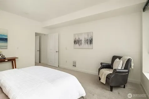 300 110th Avenue NE Bellevue WA 98004