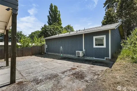1306 E 32nd Street Tacoma WA 98404