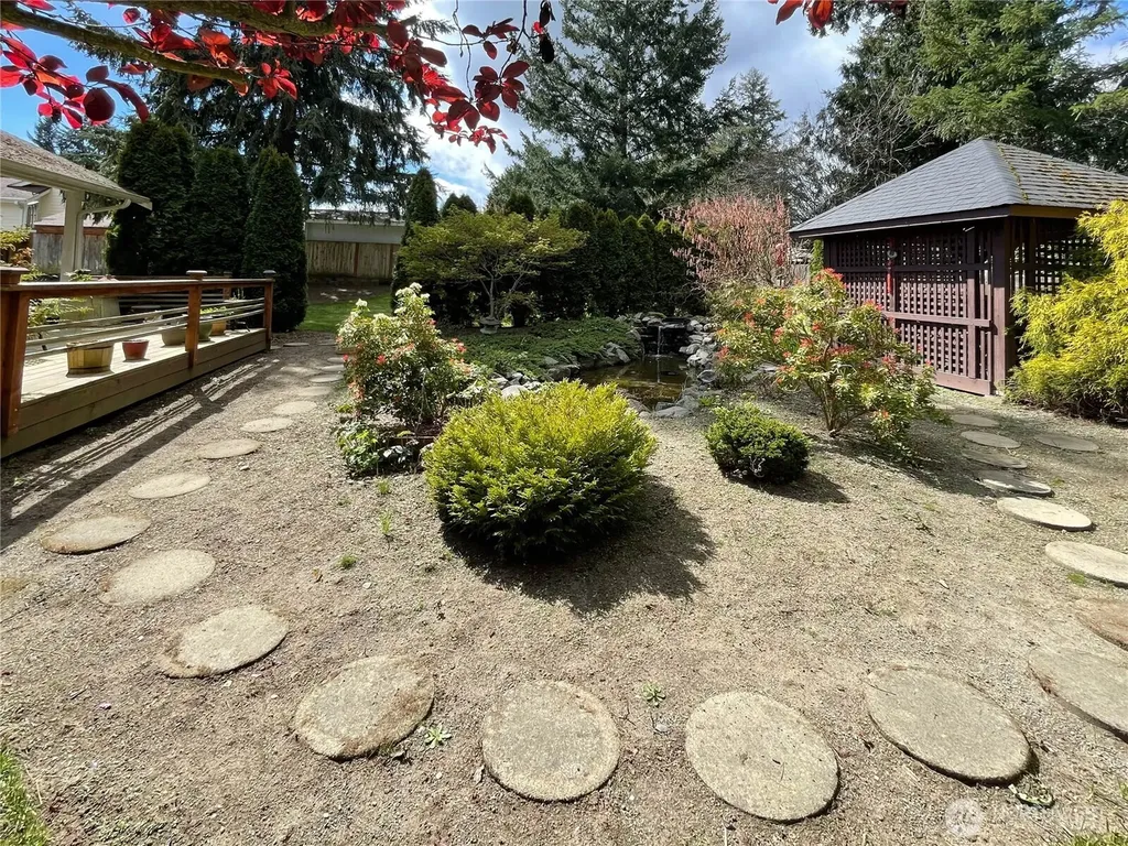 15718 Topaz Drive SE Yelm WA 98597
