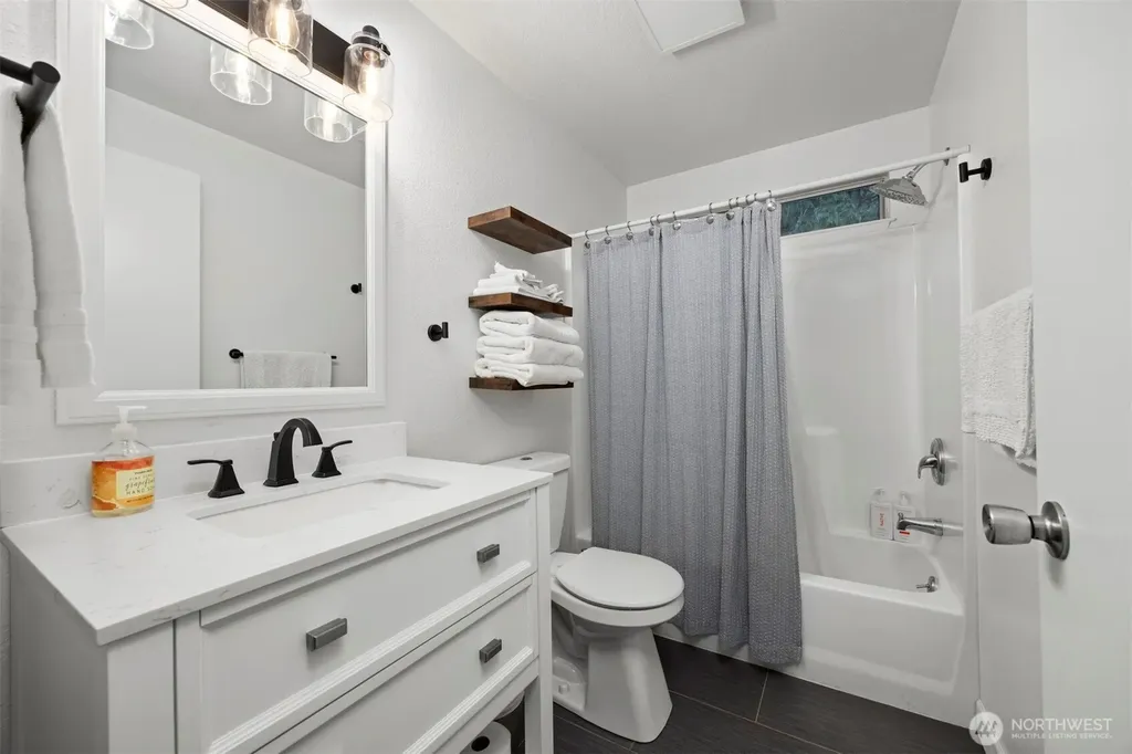 1020 Piedmont Place Bellingham WA 98229