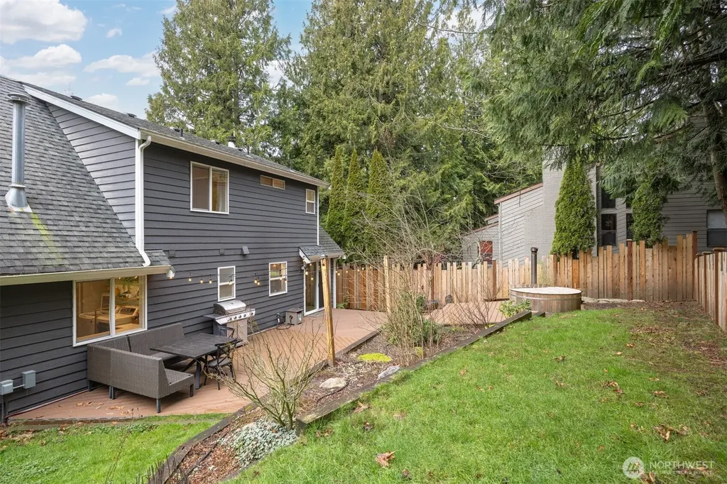 1020 Piedmont Place Bellingham WA 98229