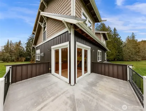 27806 W Gilligan Creek Road Sedro Woolley WA 98284