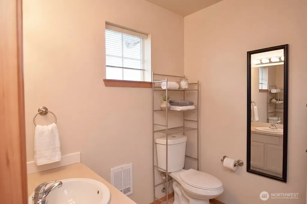 4035 Eliza Avenue Bellingham WA 98226
