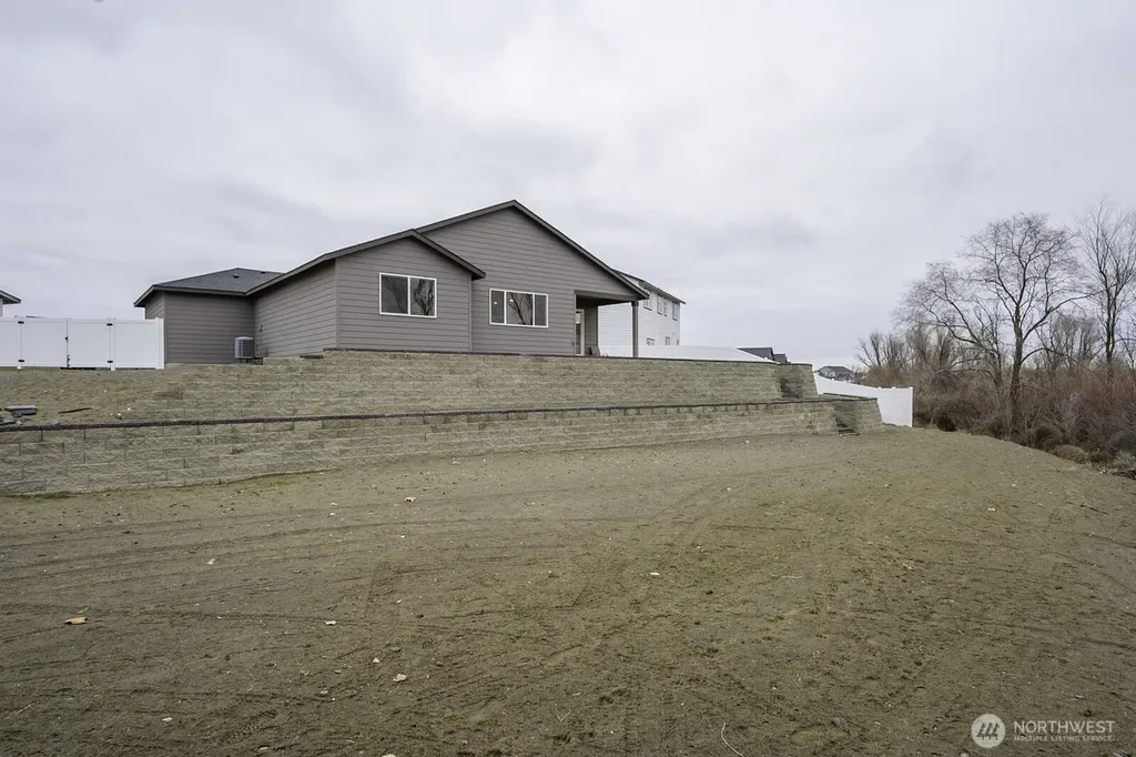 485 N Ruddy Street Moses Lake WA 98837
