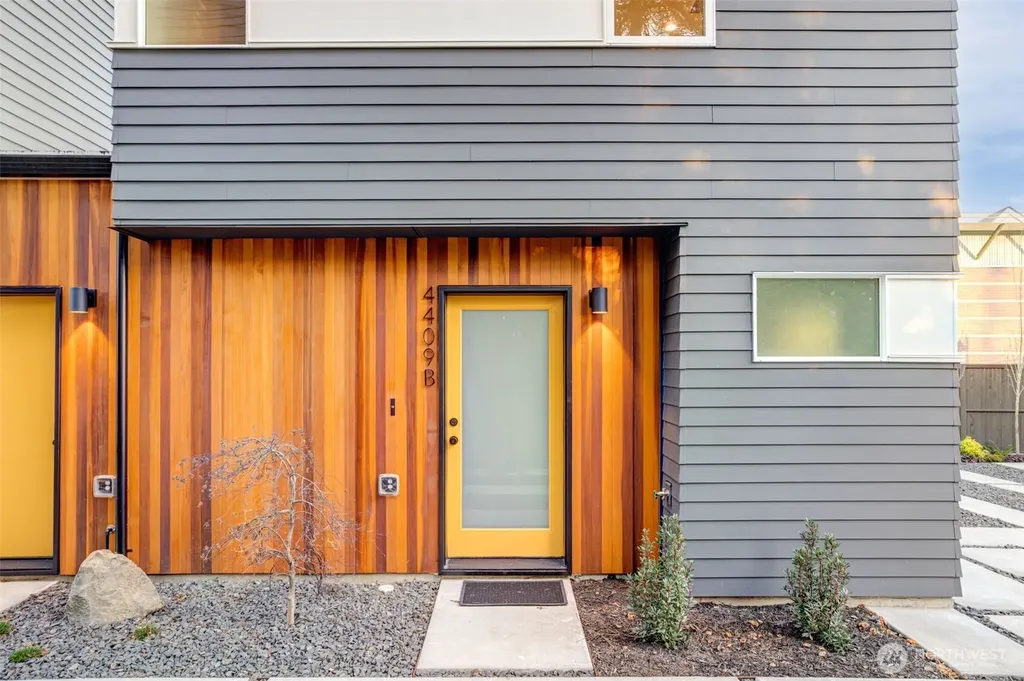 4409 S Holly Street Seattle WA 98118