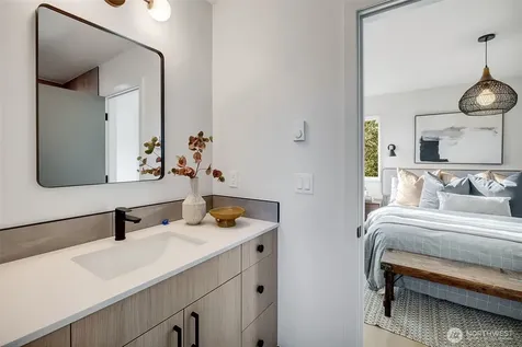 4409 S Holly Street Seattle WA 98118