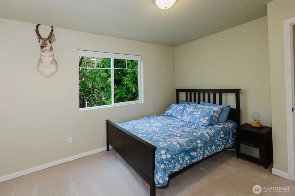1568 Puget Drive E Port Orchard WA 98366