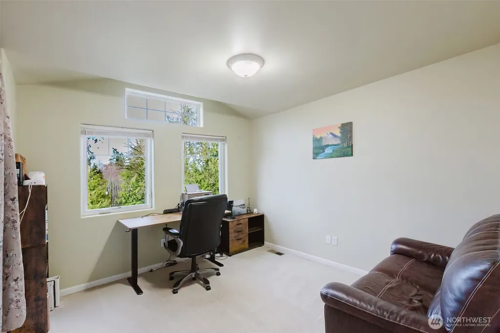 1568 Puget Drive E Port Orchard WA 98366