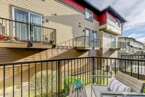 2115 201st Place SE Bothell WA 98012