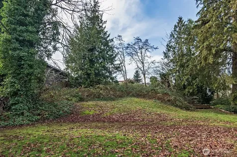 4729 Mount View Drive S Seattle WA 98108