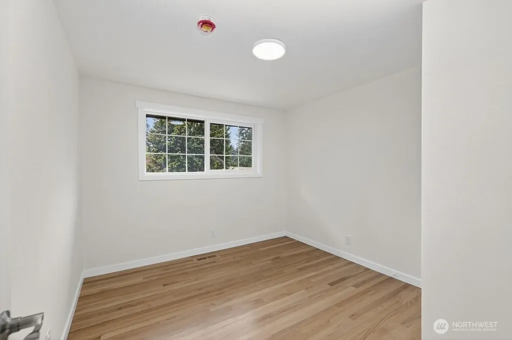 8004 203rd Place SW Edmonds WA 98026