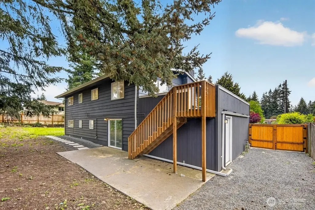 8004 203rd Place SW Edmonds WA 98026