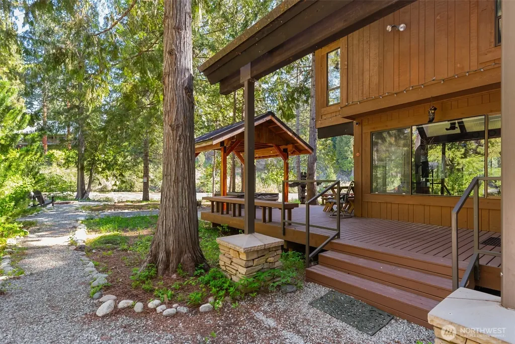 2304 Pine Tree Road Leavenworth WA 98826