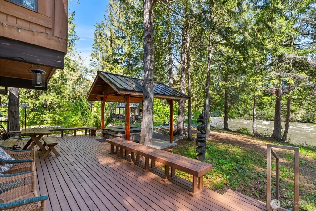 2304 Pine Tree Road Leavenworth WA 98826