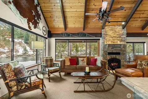 2304 Pine Tree Lane Leavenworth WA 98826