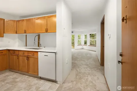 1750 152nd Avenue NE Bellevue WA 98007