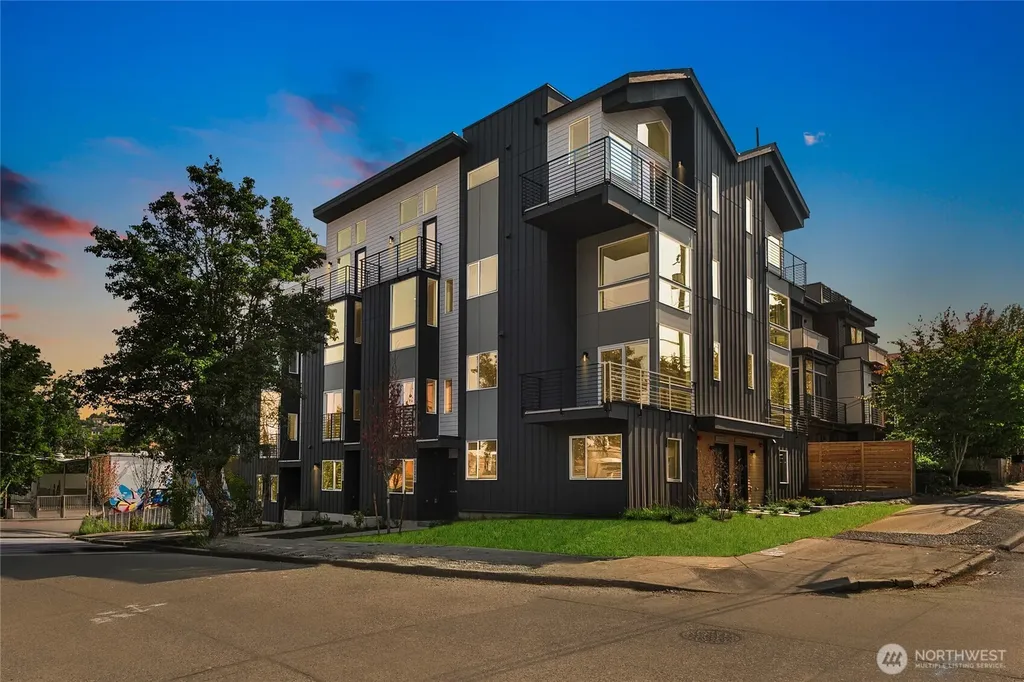 2019 W Bertona Seattle WA 98199