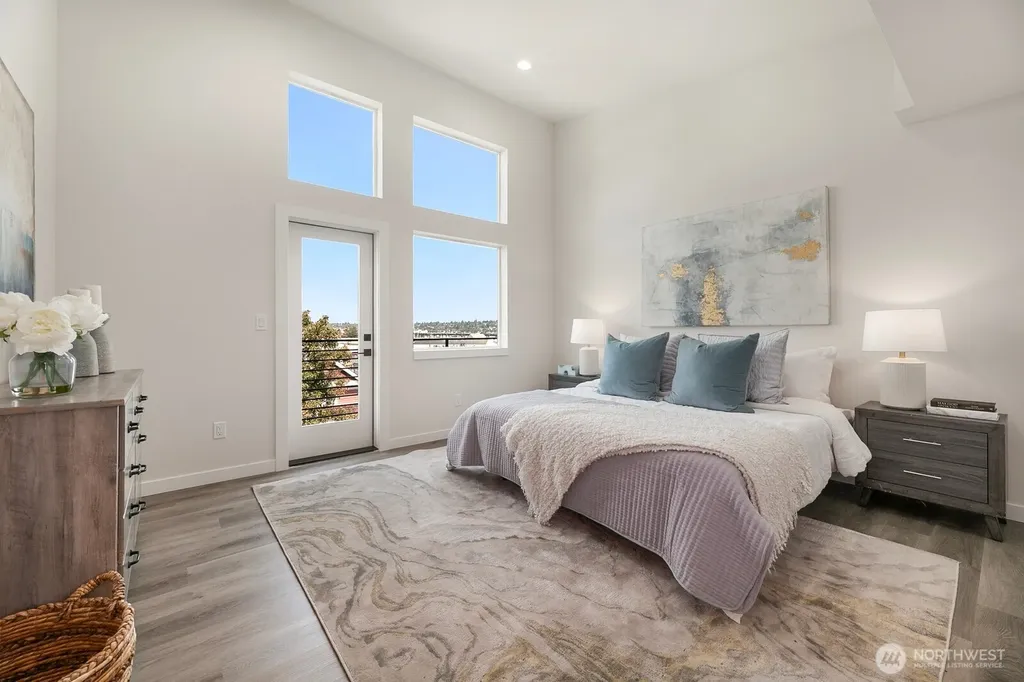 2019 W Bertona Seattle WA 98199