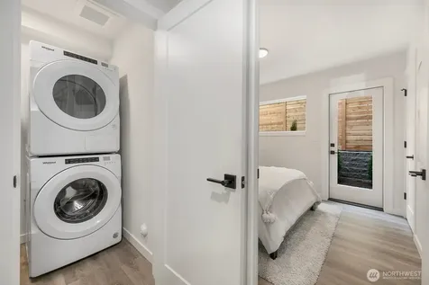 2019 W Bertona Seattle WA 98199